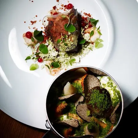 Hotell And Restaurant Fru Larsen