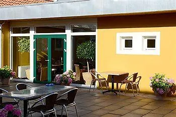 Hotell And Restaurant Fru Larsen