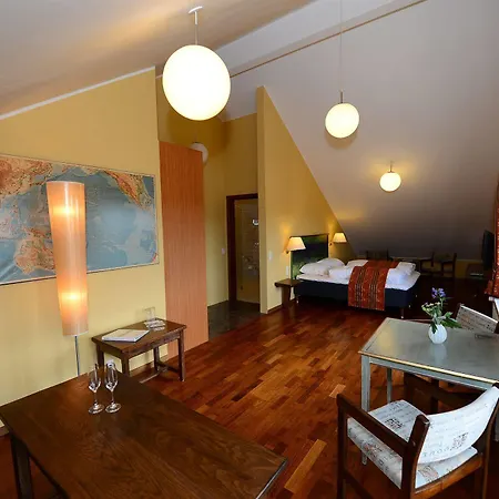 And Restaurant Fru Larsen Отель 4*