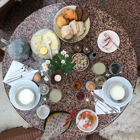 And Restaurant Fru Larsen Отель 4*