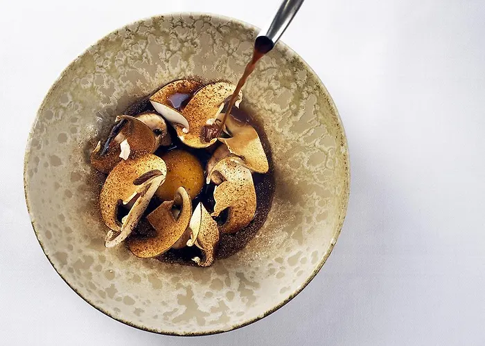 And Restaurant Fru Larsen Hotel