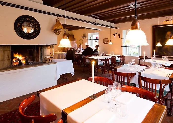 Hotel And Restaurant Fru Larsen